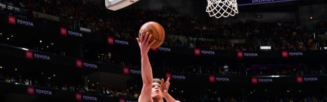 湖人遭绝杀，菜鸟仍有惊喜，第三球星就是他？