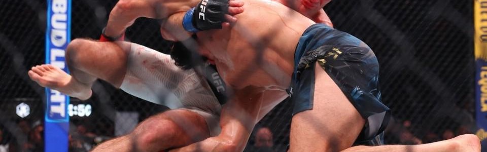 开云官网-送车臣狼王生涯首败！UFC328中量级冠军战：斯特里克兰爆冷夺冠