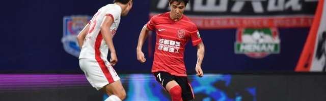 【中超】韦世豪任意球破门后伤退 蓉城1比0亚泰