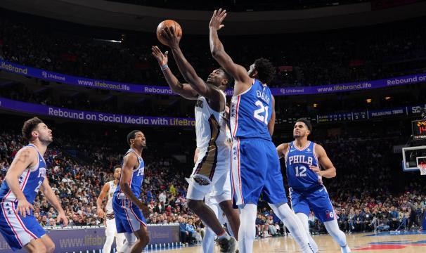 开云App-锡安拉伤腿筋令鹈鹕揪心 暴力打法难逃伤病魔咒？