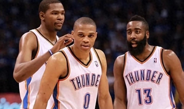 开云App-太意外雷霆三少谁最能赚？哈登4.2亿 杜兰特5亿，看到威少我服了