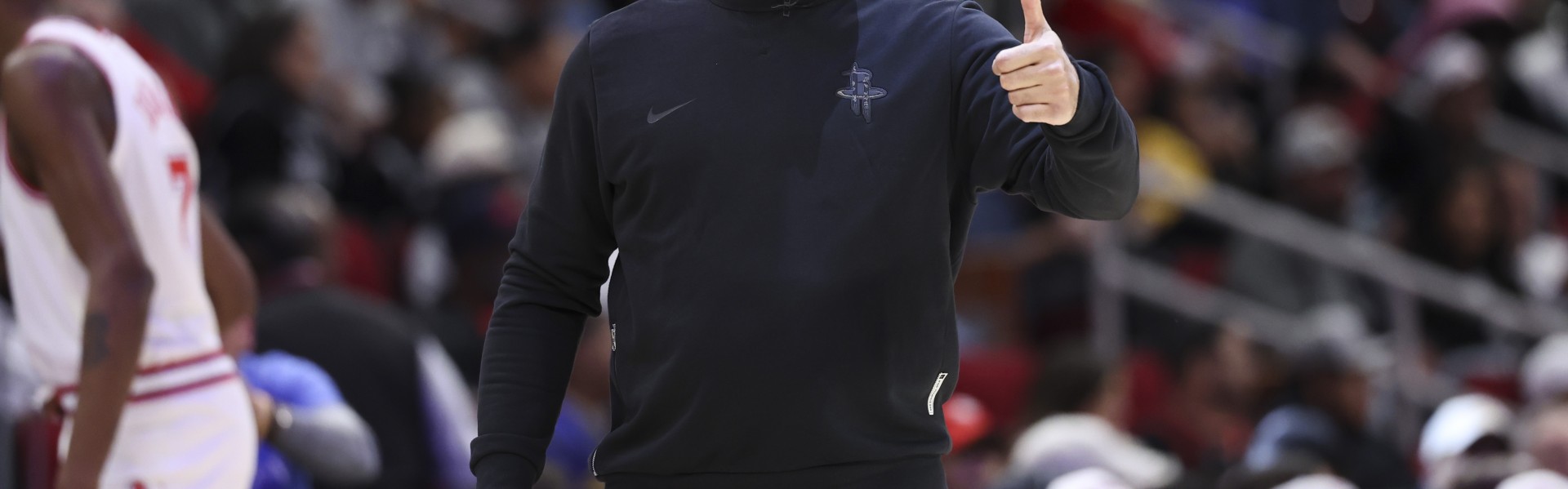 19个失误人麻了！火箭没控卫&amp;空间拥挤 失误多看似偶然实则必然？